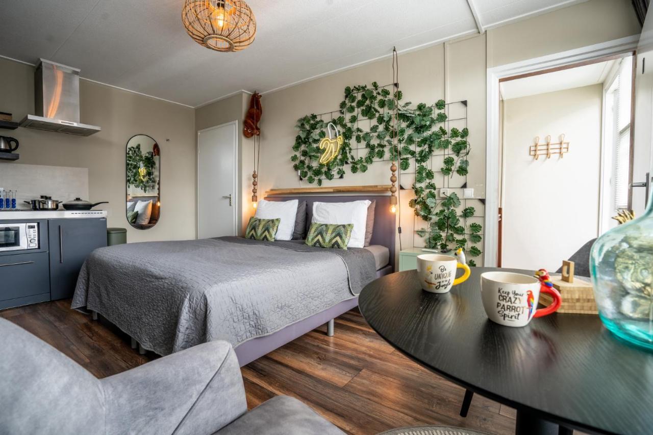 The Jungle - Duo Studio With Kingsize Terrace Хронинген Екстериор снимка